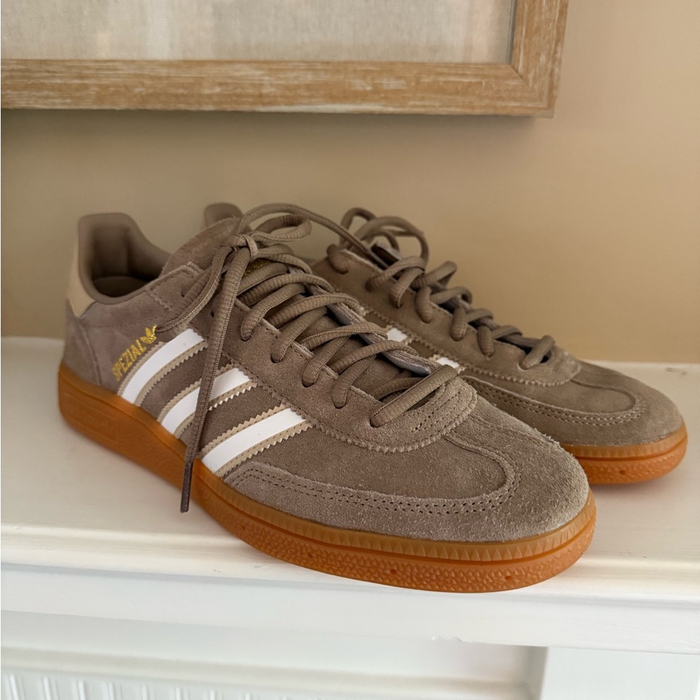 Adidas Mens 7.5/Womens 9 Handball Spezial NEW 🆕